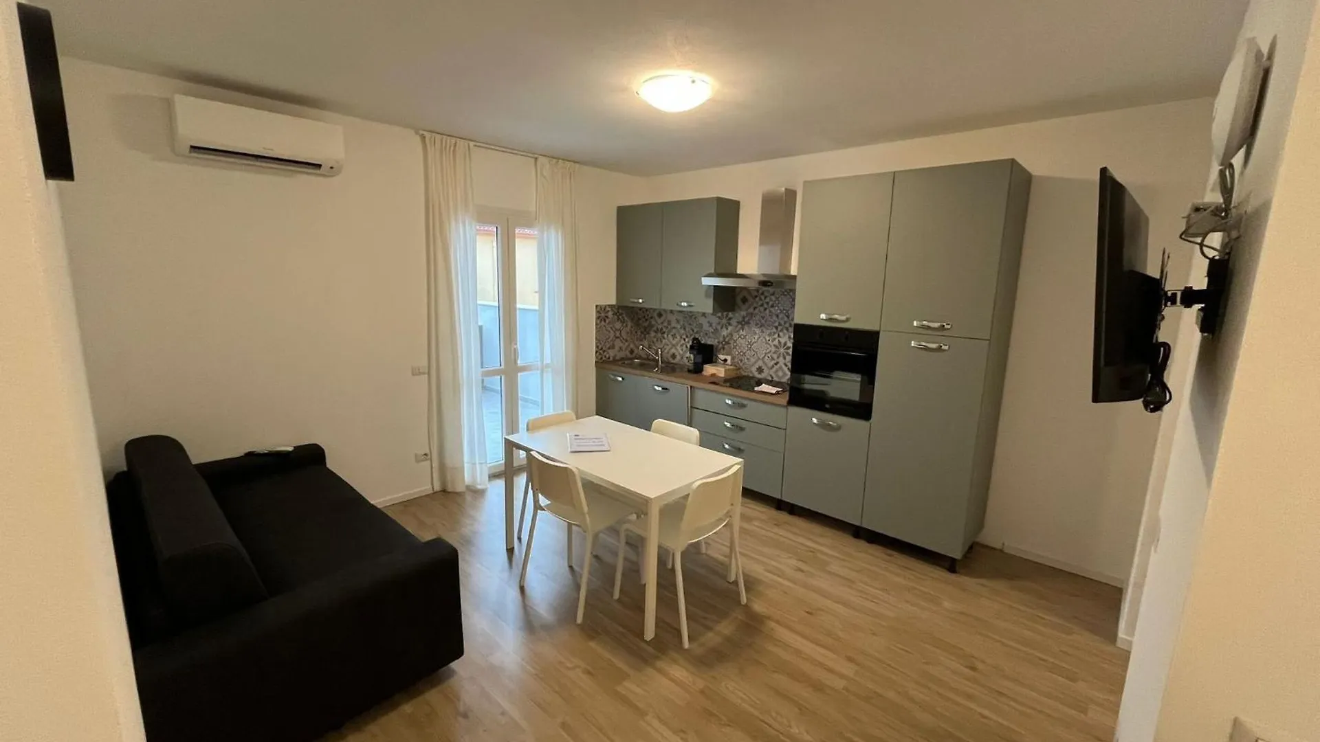 Апартаменты Luciano Home Гоннеза Италия