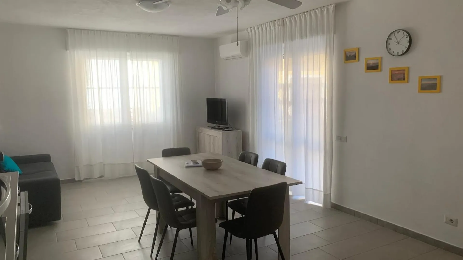 Luciano Home Гоннеза Италия